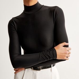 Abercrombie Soft AF Collection Soft Matte Seamless Long-Sleeve Mockneck Bodysuit